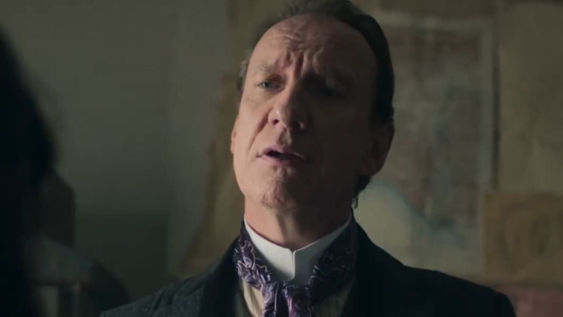 David Thewlis as seen in Sherlock & Daughter season 1 episode 3 (Image via X/@The CW)